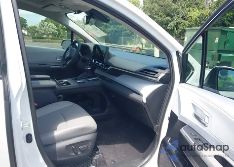 2025 Toyota Sienna Xle from USA, damaged, VIN 5TDYRKEC2SS258012